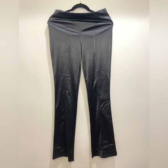 Silky pants 👖 - Picture 1 of 5